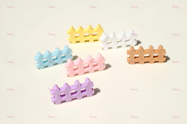 🏡Mini Colorful Fence Charms