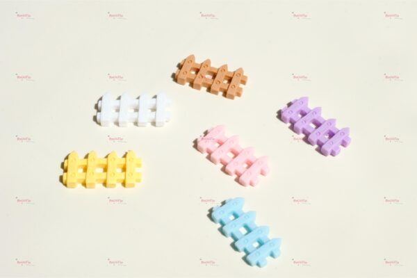 🏡Mini Colorful Fence Charms